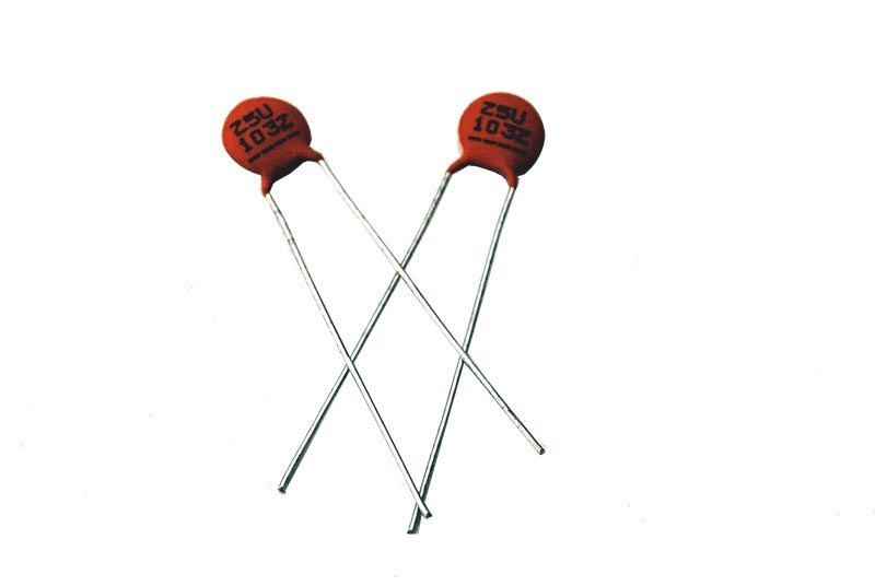 CERAMIC DISC CAPACITOR